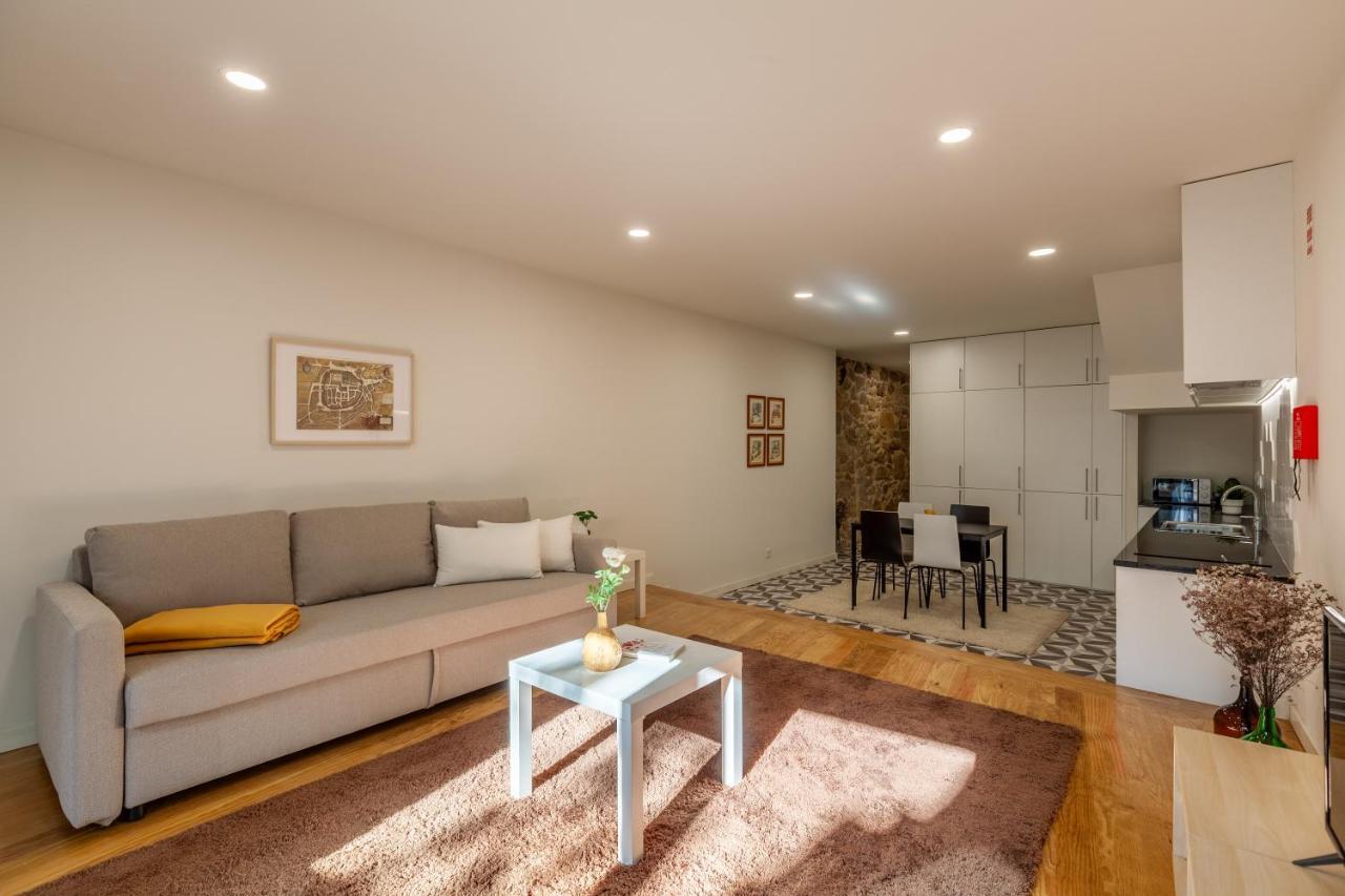 Apartment Yellow - Minho's Guest